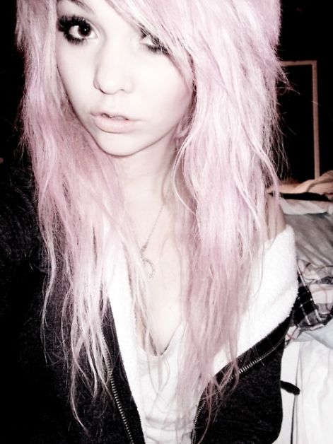 eyeliner-girl-pale-pink-hair-scene-smokey-eyes-favim.com-106427.jpg